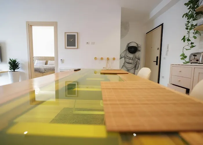 Apollo By Holistay Appartement *