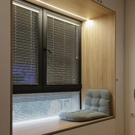 Apollo By Holistay Apartmán *