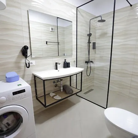 Apollo By Holistay Apartmán