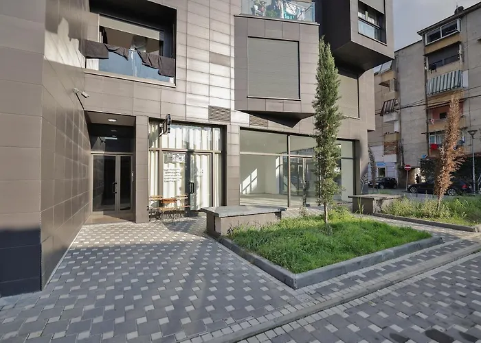 Apollo By Holistay Tirana