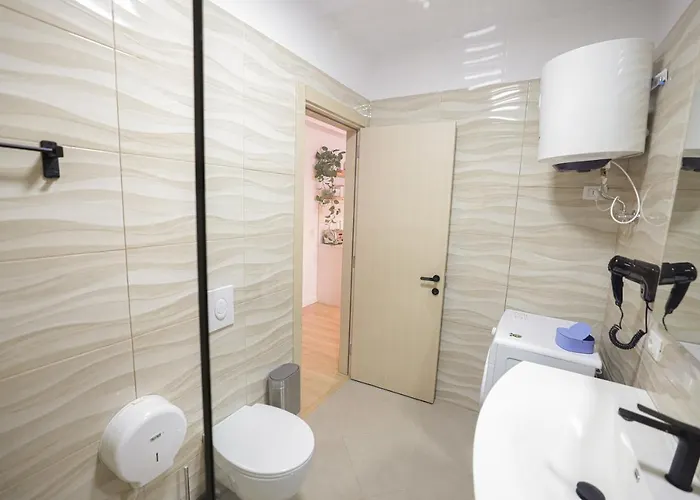 Apartman Apollo By Holistay Tirana