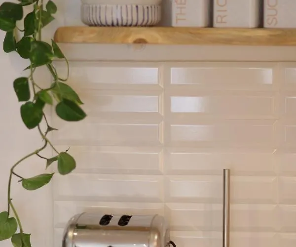 Apollo By Holistay Apartman